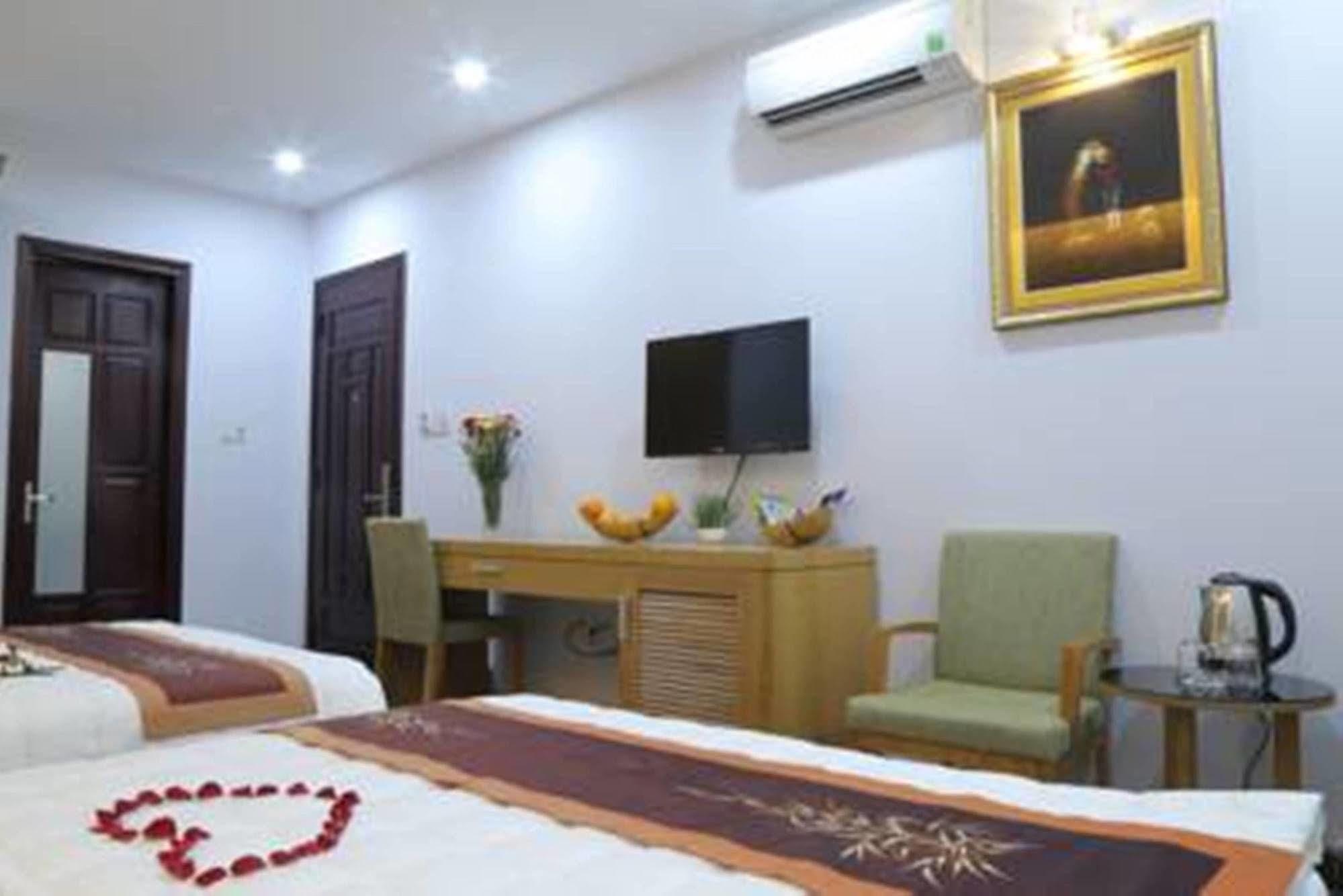 Hoai Sang Hotel Danang Exterior photo